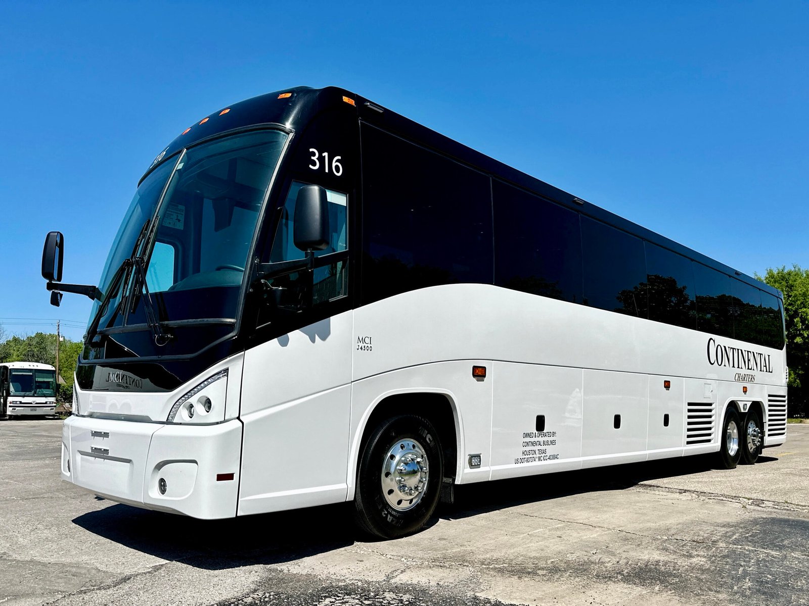 BUS 316 — 2025 MCI Motor Coach
